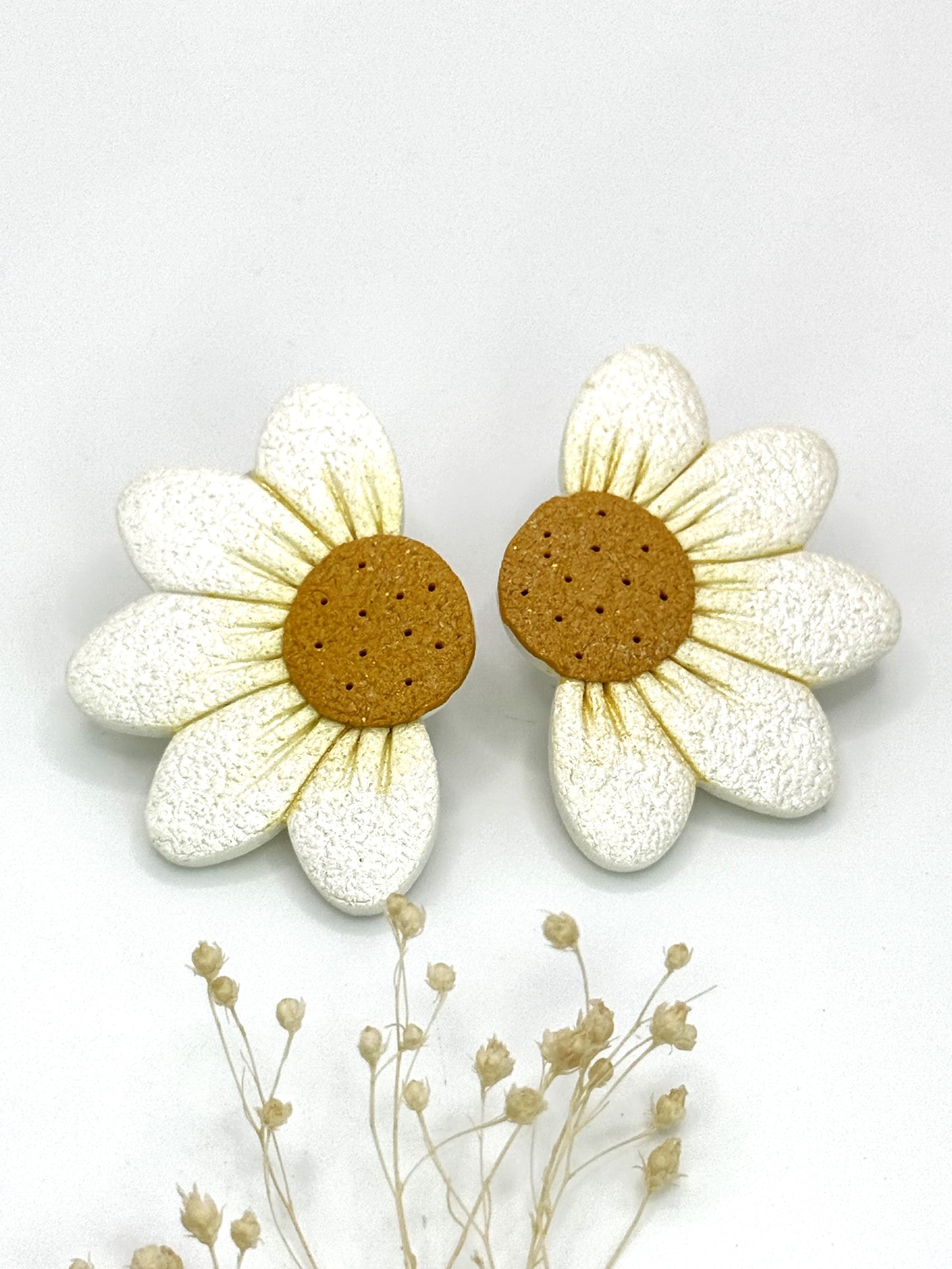 #E001